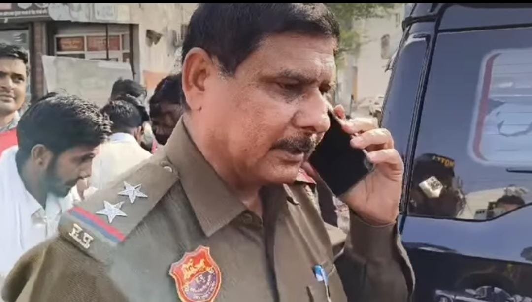 Kaithal Police Challan: कैथल में ट्रैफिक SHO ने CID इंस्पेक्टर के बेटे का काटा 17 हजार का चालान, इंस्पेक्टर ने दी धमकी! 