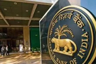 RBI ने Repo Rate को 6.5% को रखा बरकरार, नहीं बढ़ेगी लोन EMI, जानिए आम आदमी को क्या-क्या फायदे होंगे