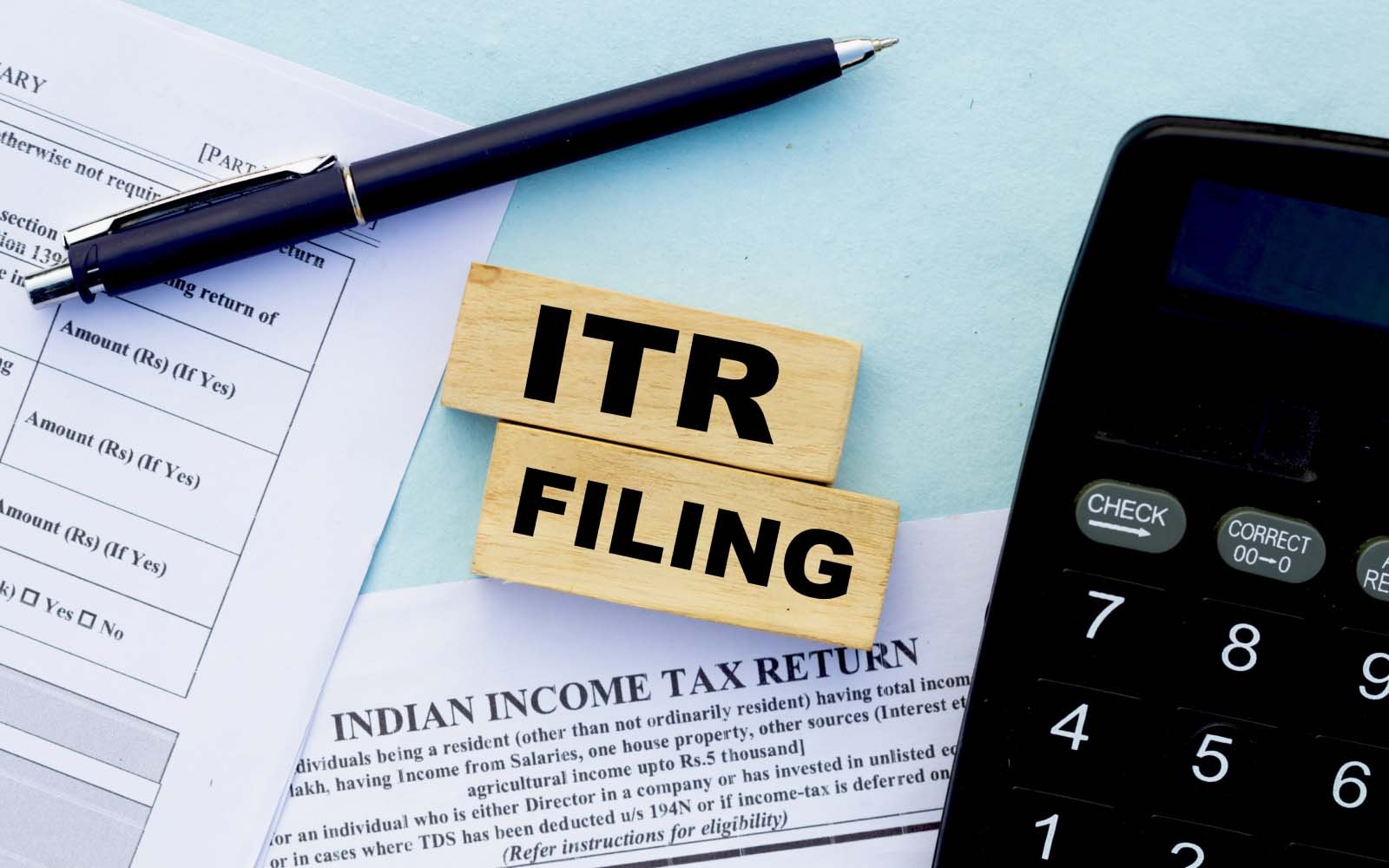 ITR Filling : इनकम टैक्स रिटर्न भरने का 31 दिसंबर तक है आखिरी मौका, लेट फीस के साथ सुधारें गलती, नहीं तो बढ़ सकता है जुर्माना और जेल का खतरा