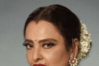 Girls with moles on their lips are like this