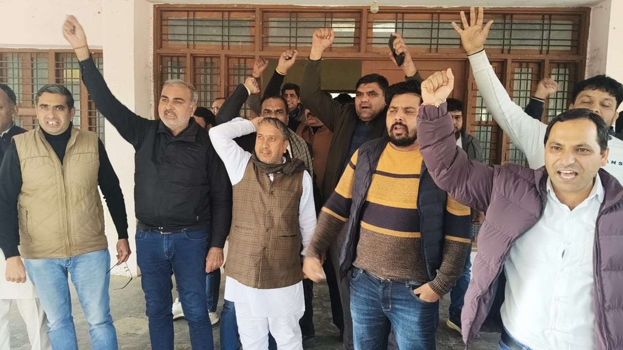 Patwari protest: State level meeting of Patwaris in Jind, will work wearing black band for 3 days, memorandum will be submitted to DC of all 22 districts