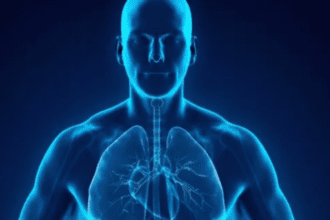 What are the initial symptoms of kidney disease?