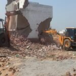 Jind Demolition: Yellow paw on illegal construction at Jind new bus stand